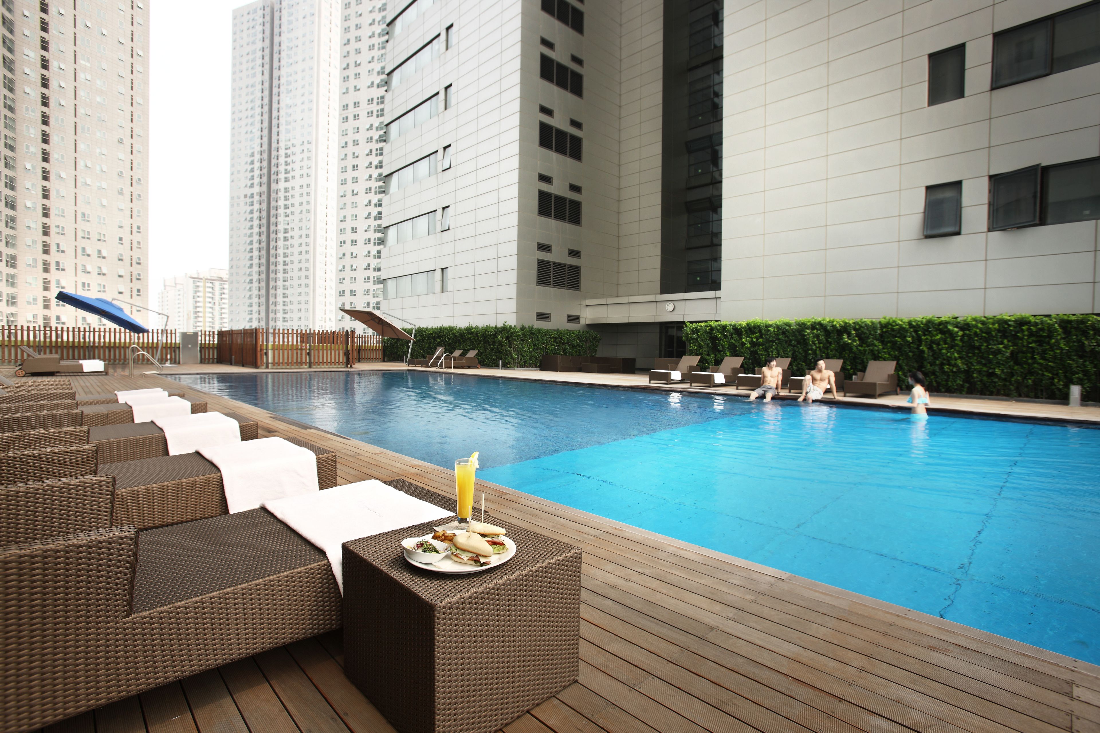 outdoor pool, pool loungers