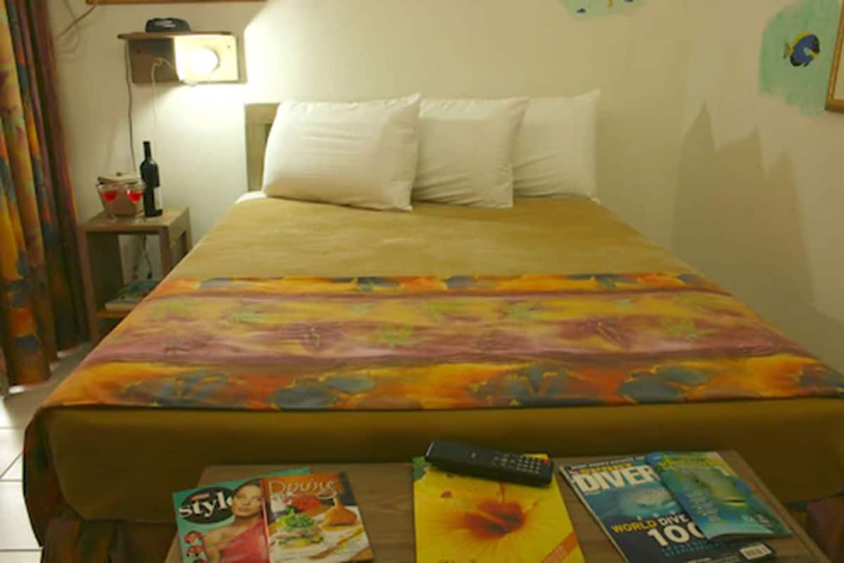 Premium bedding, desk, free WiFi, bed sheets