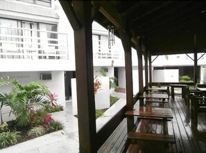 Terrace/patio - Land Shark Coco Plum Resort (Nassau)