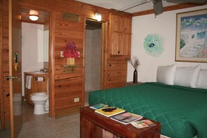 Ropa de cama de alta calidad, escritorio, wifi gratis y ropa de cama 