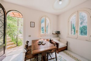 Appartamento 1 camera da letto con terazzo numero 10 | Living area