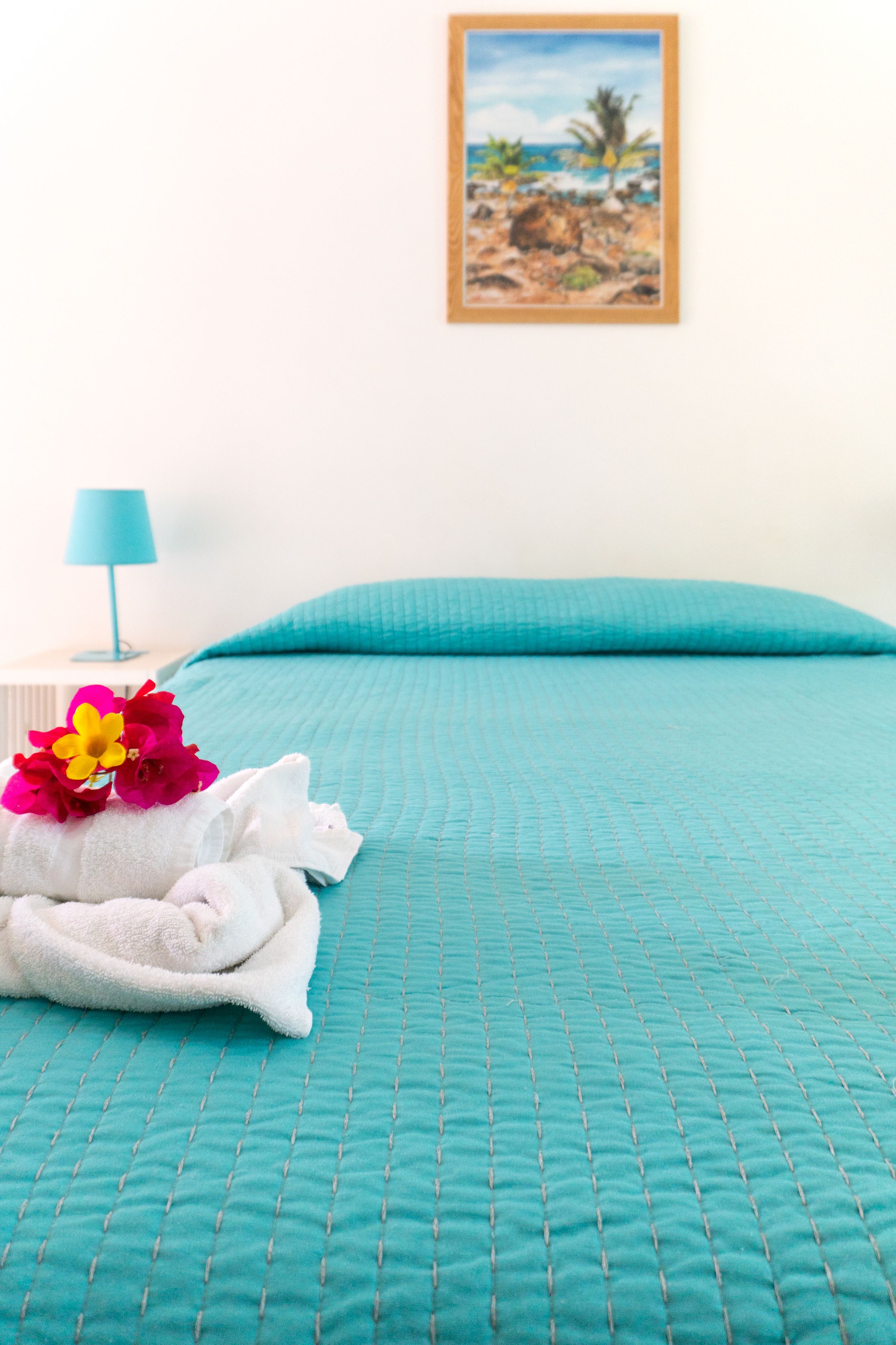 studio supérieur | in-room safe, desk, blackout curtains, iron/ironing board