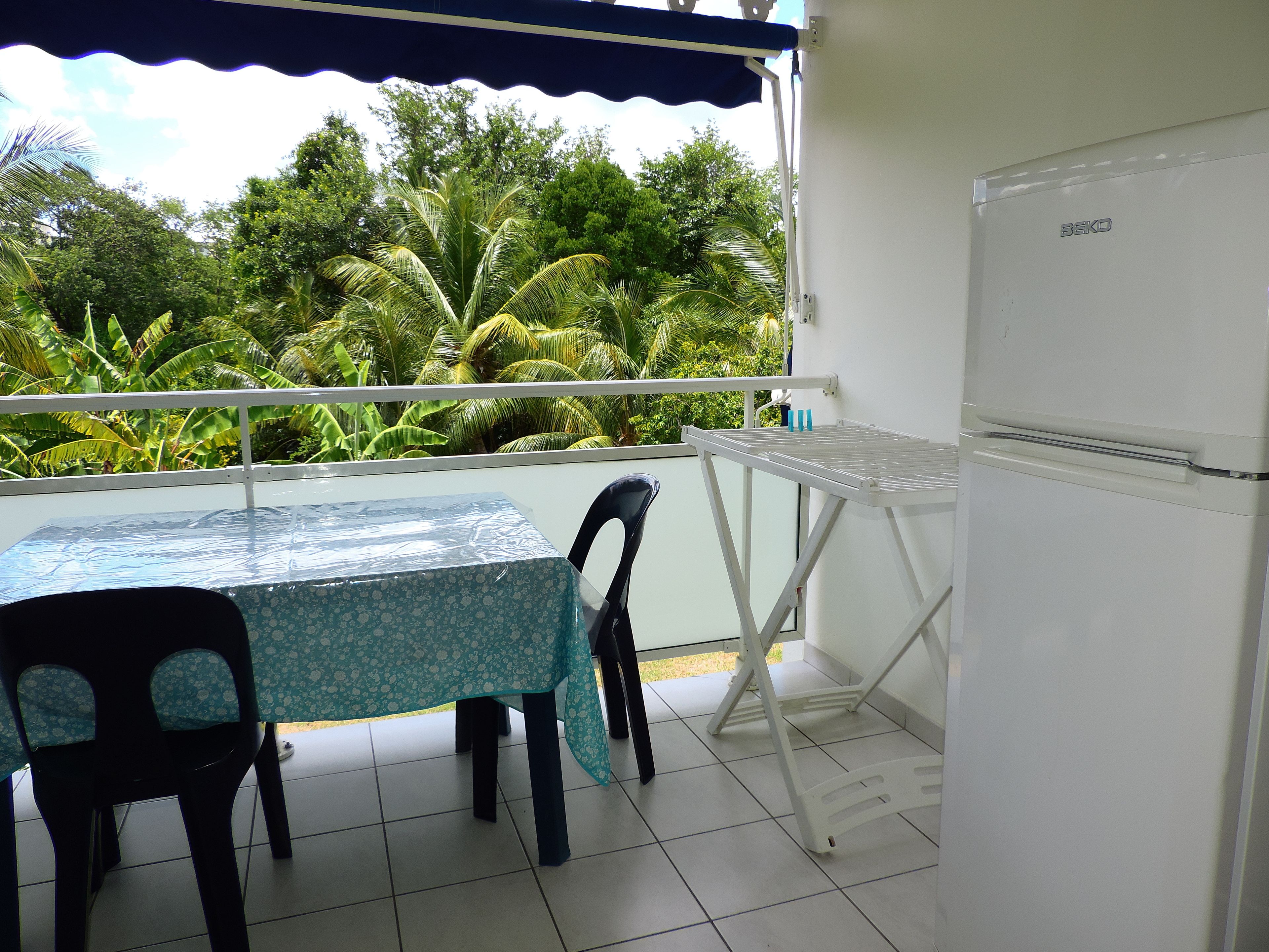 studio supérieur | balcony