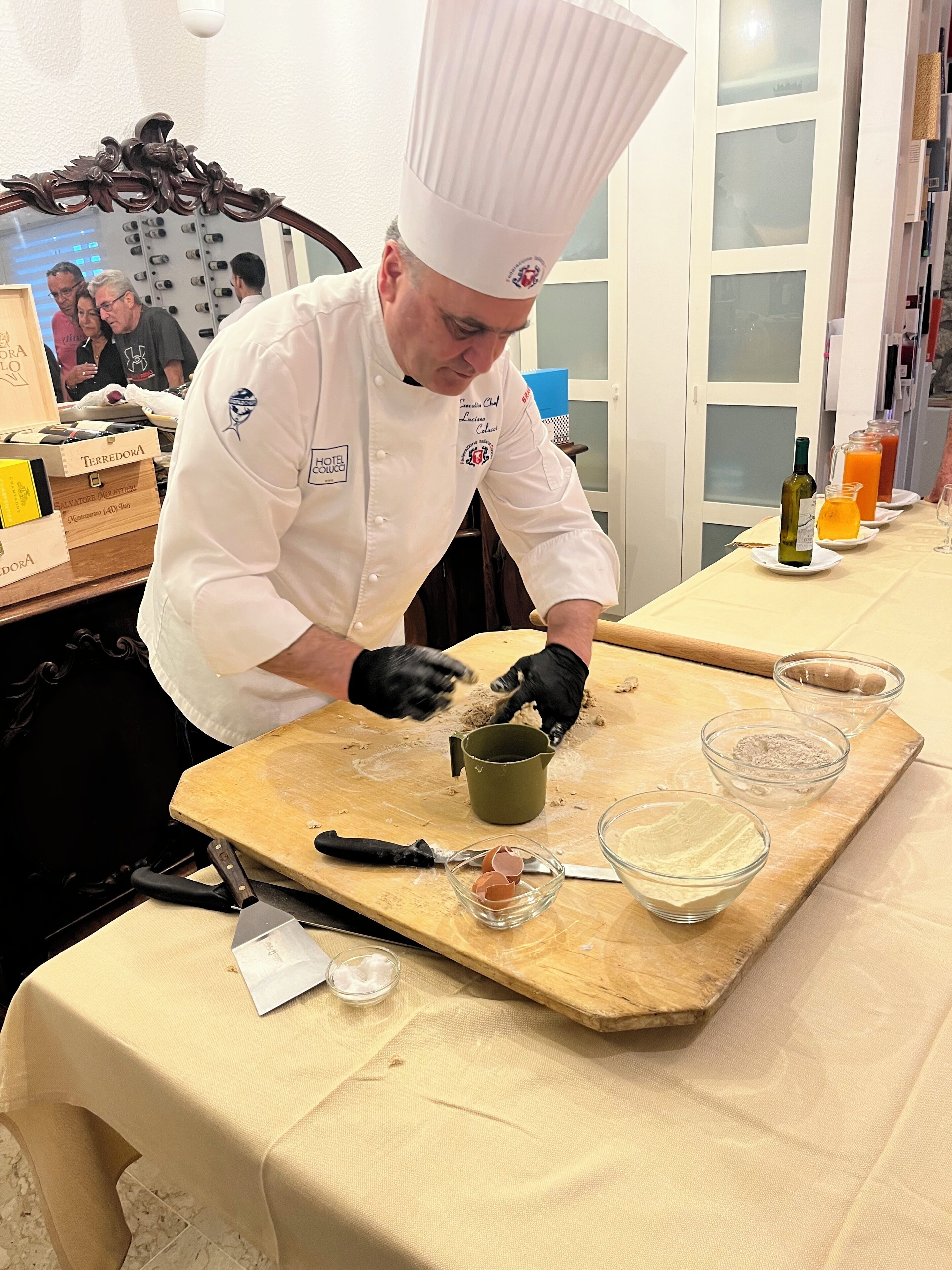 Breakfast and dinner served, Italian cuisine