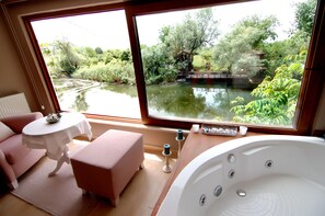 Hurma Deluxe Suite | Poreamme