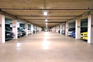 Estacionamiento (BRL 65 por día)