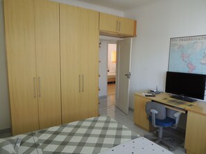 1 bedroom, memory-foam beds, in-room safe, desk - Ipanema Copa Hostel (Rio de Janeiro)