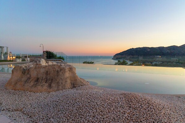 Façade de l’hébergement - soirée/nuit