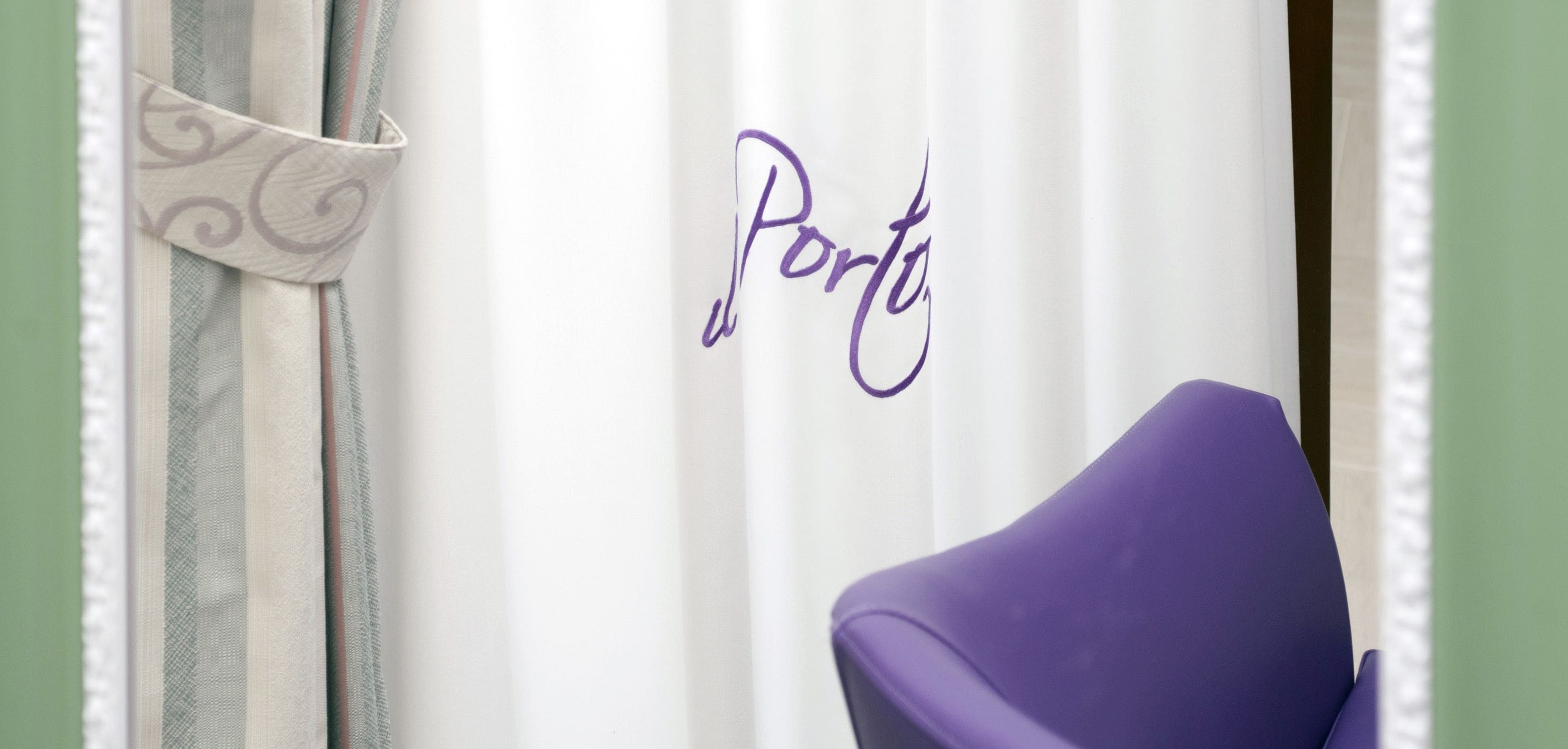 economy double room | 1 bedroom, in-room safe, desk, bed sheets