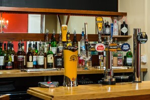 Bar (on property) - The Cliffden Hotel (Teignmouth)