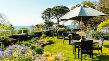 Se sirven almuerzos y cenas