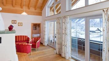Coffres-forts dans les chambres, Wi-Fi gratuit, draps fournis