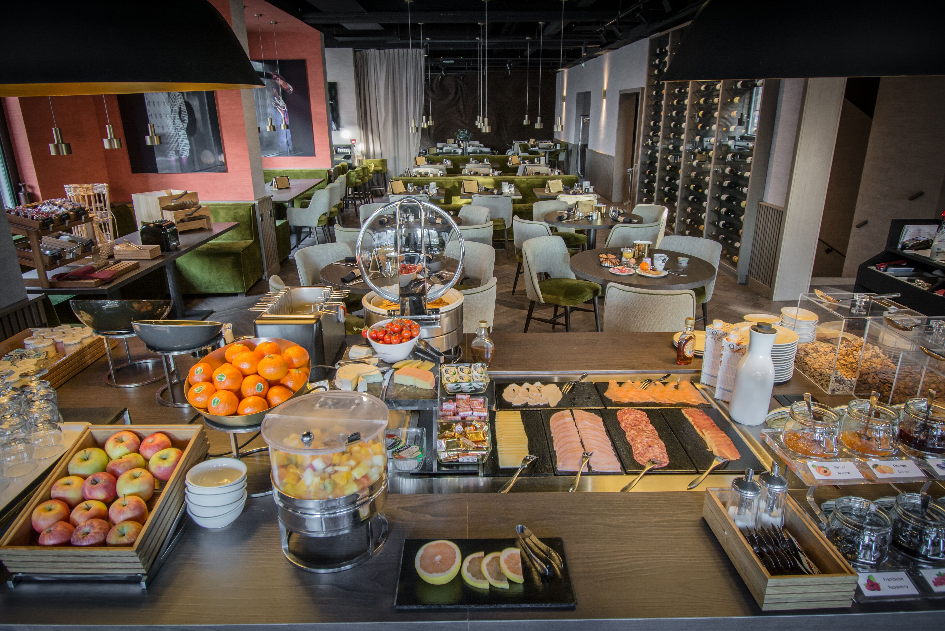 Daily buffet breakfast (EUR 15 per person)