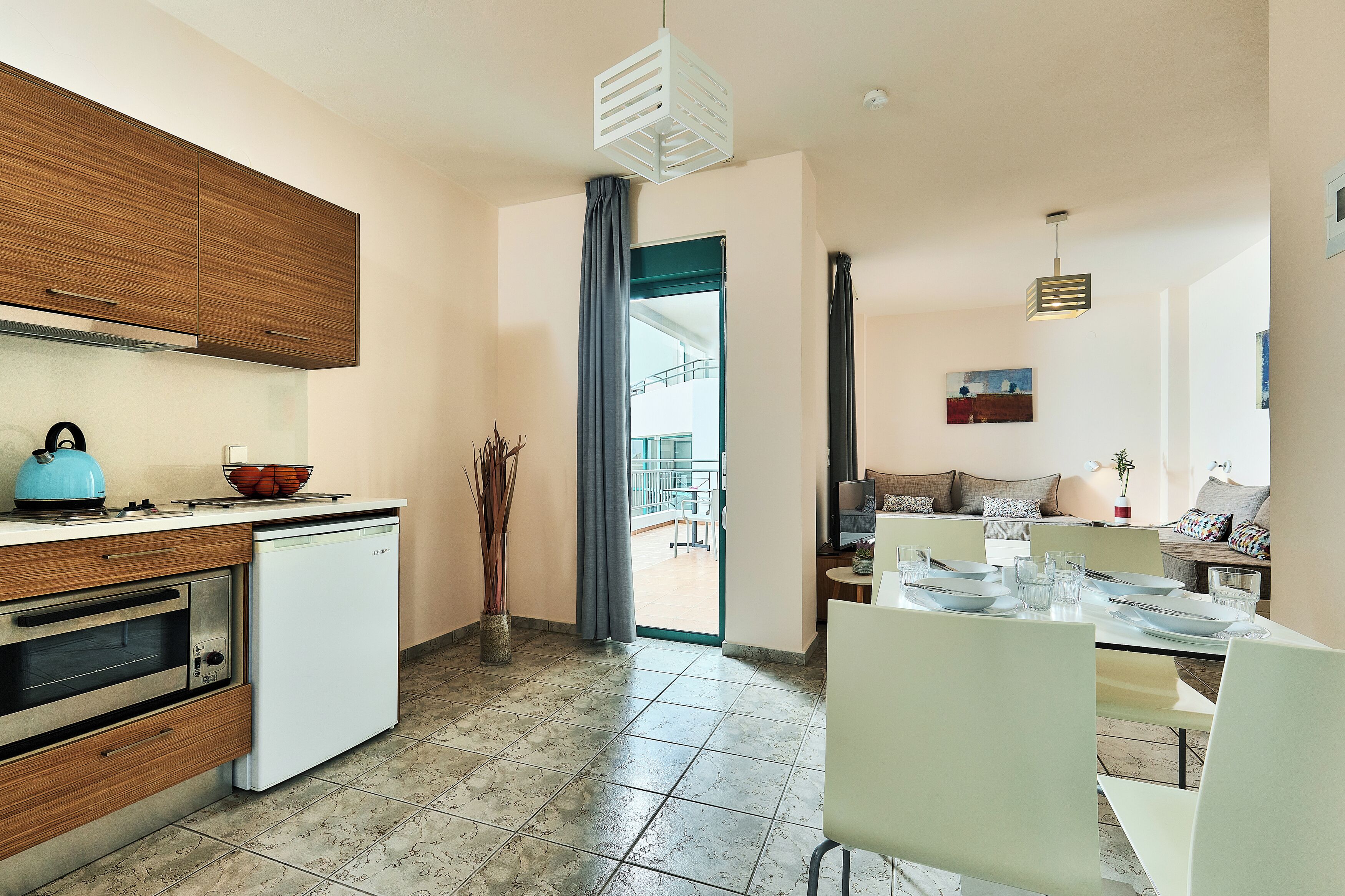 Apartment, 1 Bedroom, Sea View | Private kitchen | Fridge, stovetop, coffee/tea maker, electric kettle