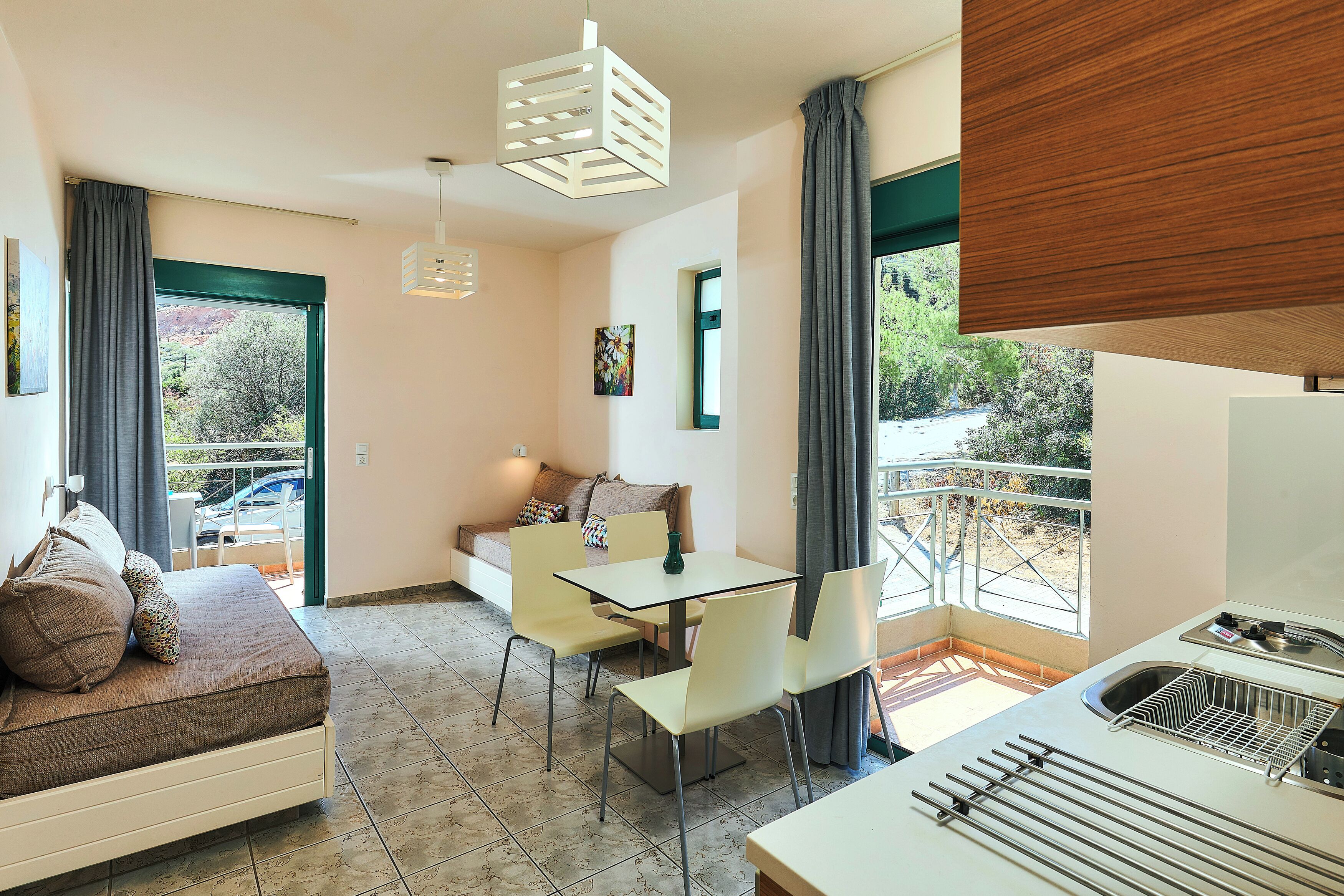 1 slaapkamer, luxe beddengoed, een kluis op de kamer, een bureau