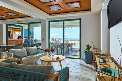 Bella Vista Hotel by Checkin