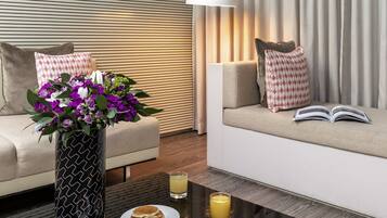 Suite (Mercy)