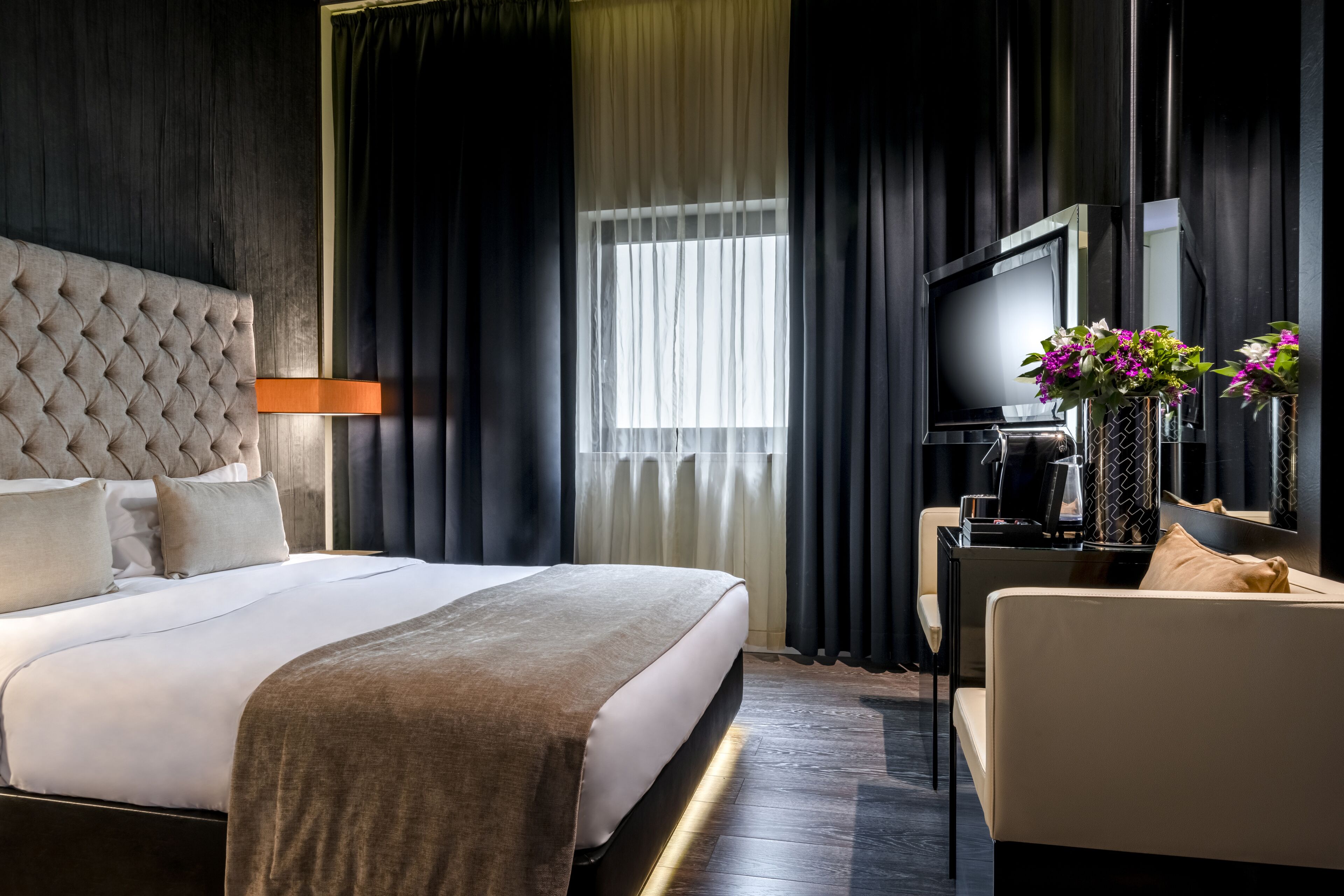 classic double room | 1 bedroom, premium bedding, minibar, in-room safe