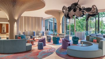 Con vista a la alberca, abre todos los días