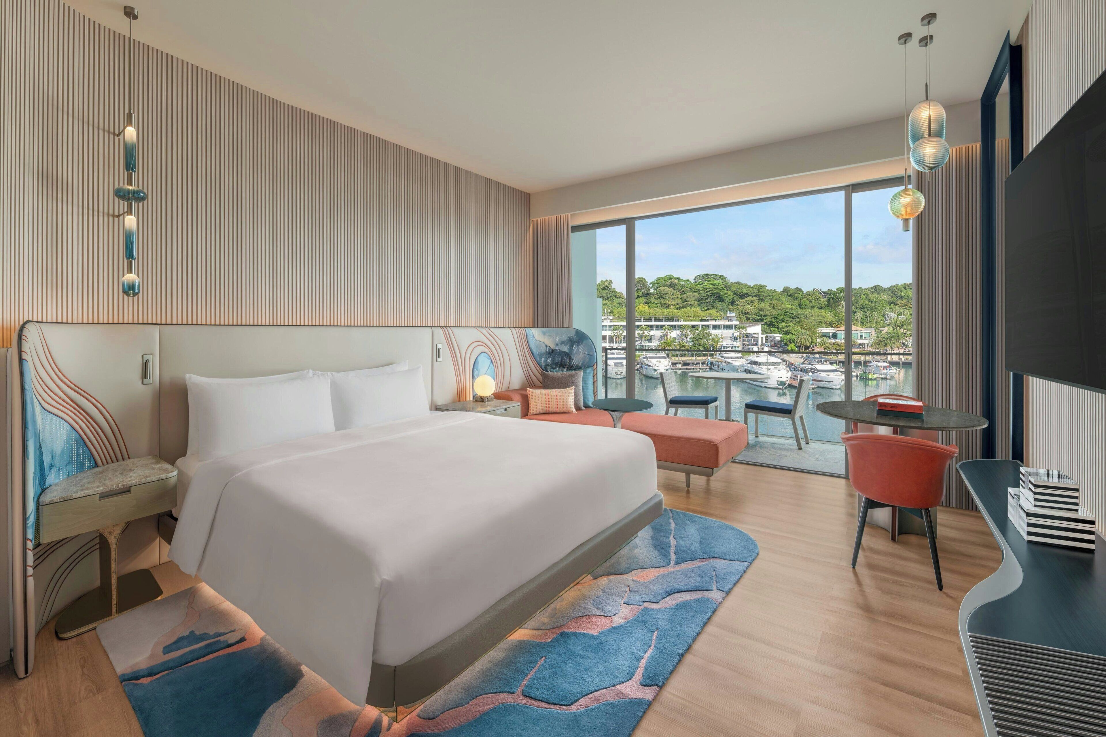 Premier Guest Room, 1 Super King Bed, Balcony, Marina View | Egyptian cotton sheets, premium bedding, minibar, in-room safe