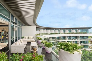 Extreme WOW Suite, 1 Bedroom Presidential Suite, 1 Super King Bed, Balcony, Top Floor, Private Outdo | 1 bedroom, Egyptian cotton sheets, premium bedding, minibar - W Singapore - Sentosa Cove (Newly Renovated) (Singapore)