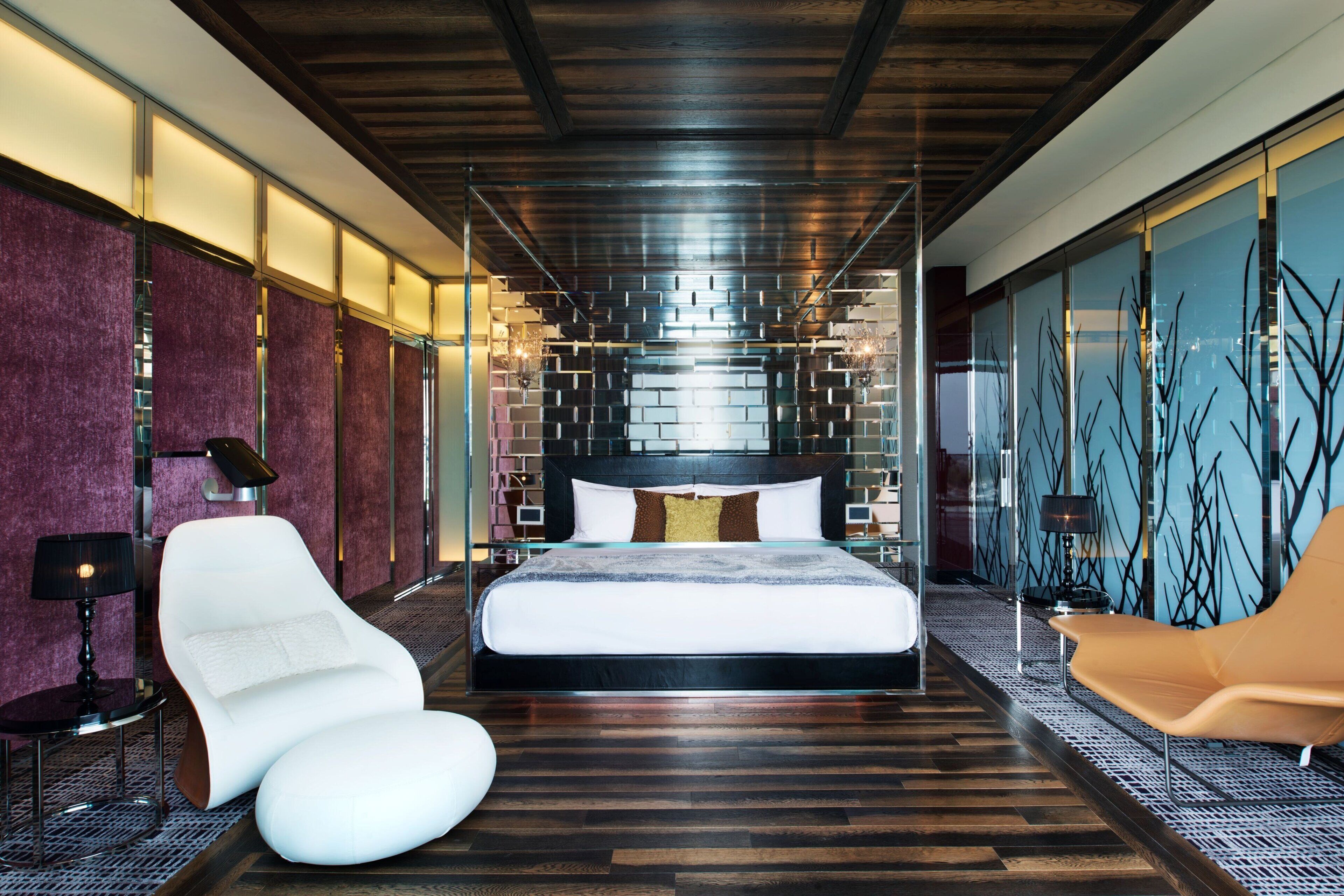 extreme wow suite, 1 presidential suite, 1 super king bed, balcony, top floor, private outdoor pool | 1 bedroom, egyptian cotton sheets, premium bedding, minibar