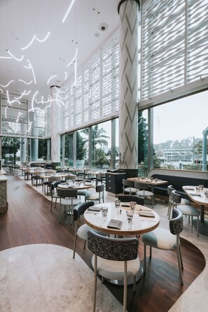 4 restaurants, breakfast, lunch, dinner served; Modern European cuisine