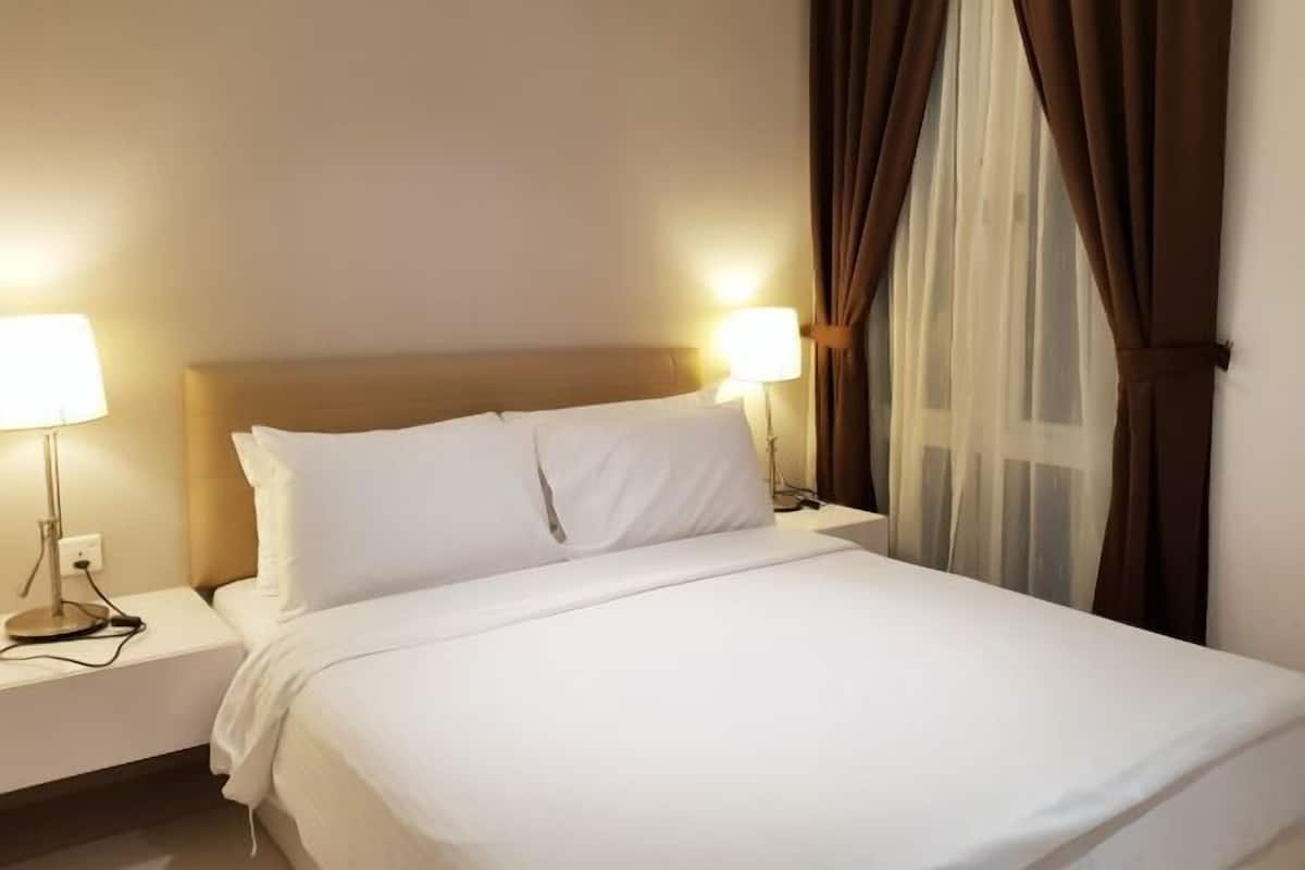 In-room safe, cribs/infant beds, free WiFi, wheelchair access
