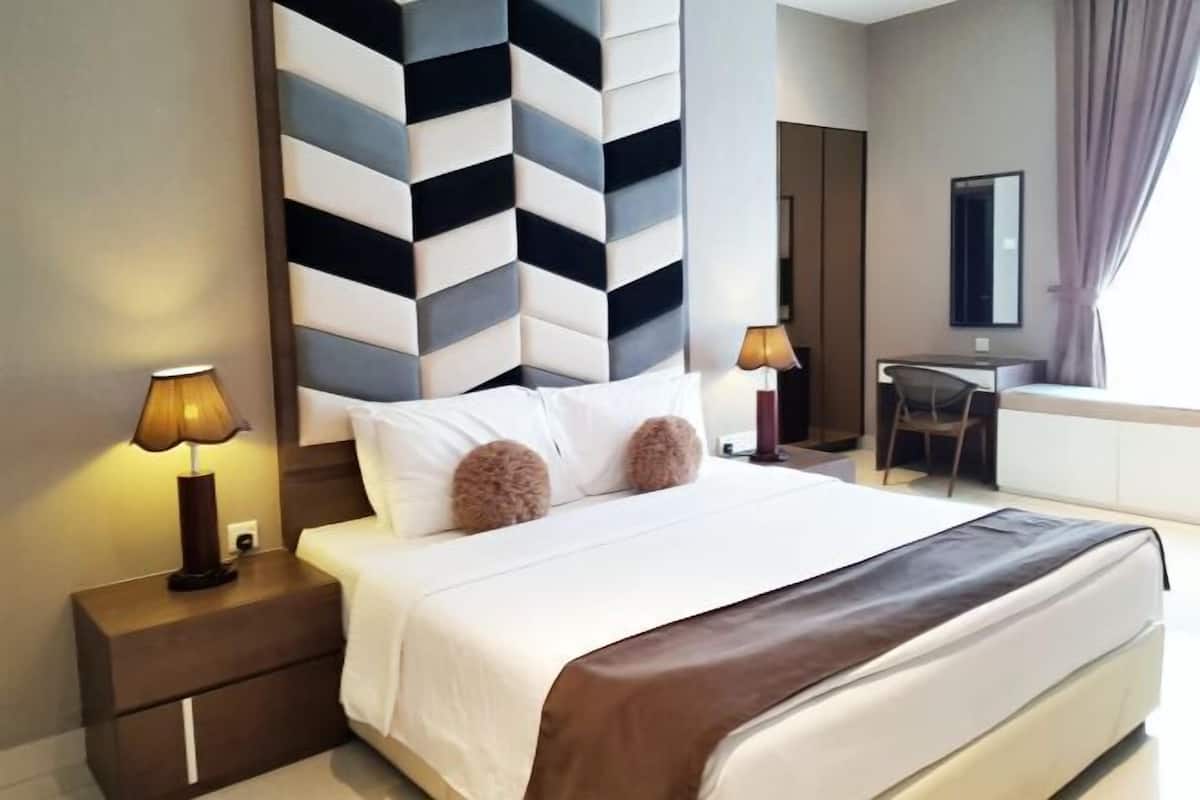 In-room safe, cribs/infant beds, free WiFi, wheelchair access