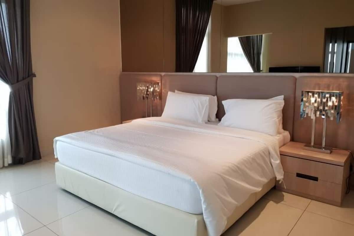 In-room safe, cribs/infant beds, free WiFi, wheelchair access