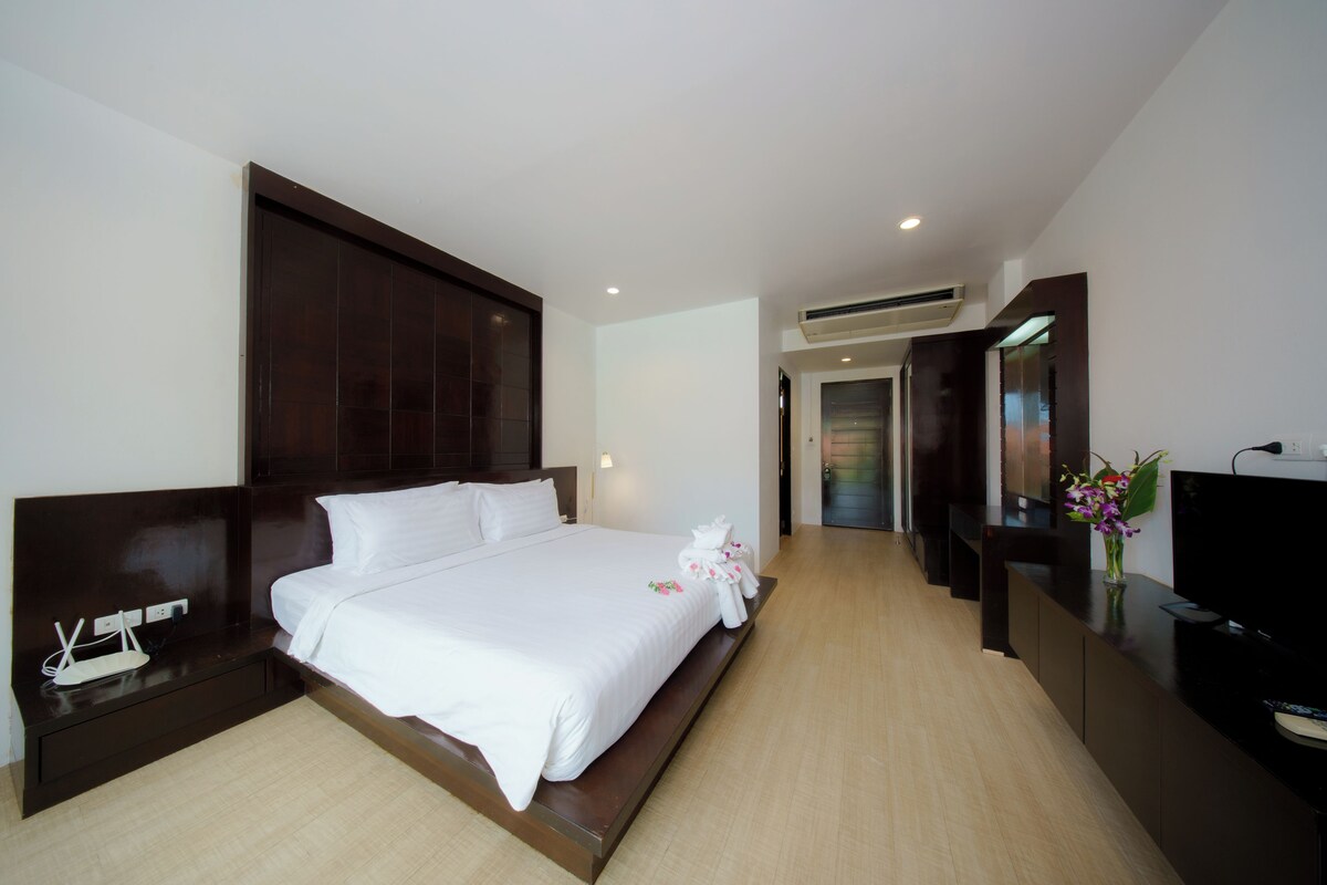 Superior Double Room | Premium bedding, pillowtop beds, in-room safe, desk