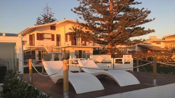 Facciata della struttura