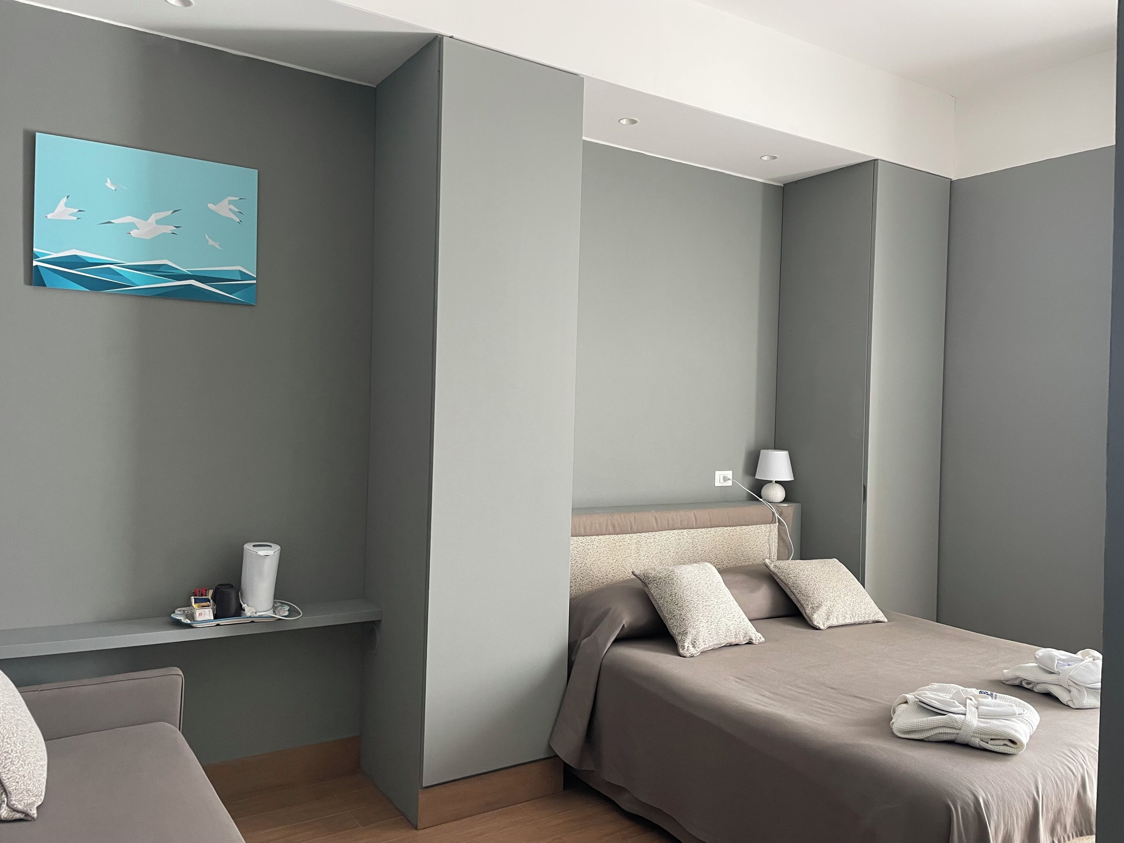 Minibar, in-room safe, individually decorated, individually furnished