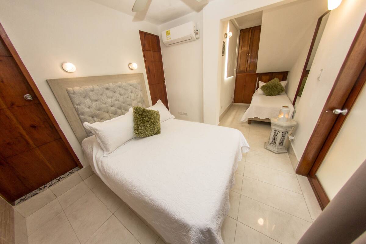 Standard-Doppelzimmer | 1 Schlafzimmer, hochwertige Bettwaren, Betten mit Memory-Foam-Matratzen
