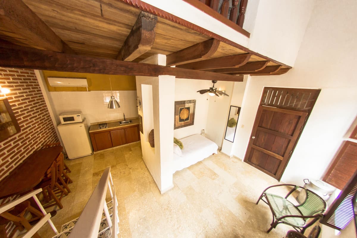 Familienapartment | 1 Schlafzimmer, hochwertige Bettwaren, Betten mit Memory-Foam-Matratzen