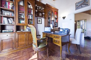 Check-in/check-out kiosk - I Terzi di Siena (Siena)
