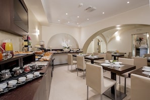Daily buffet breakfast for a fee