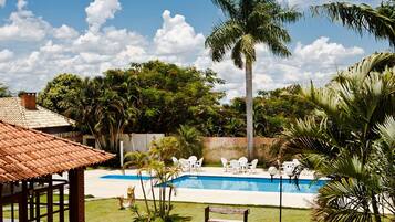Outdoor pool, sun loungers