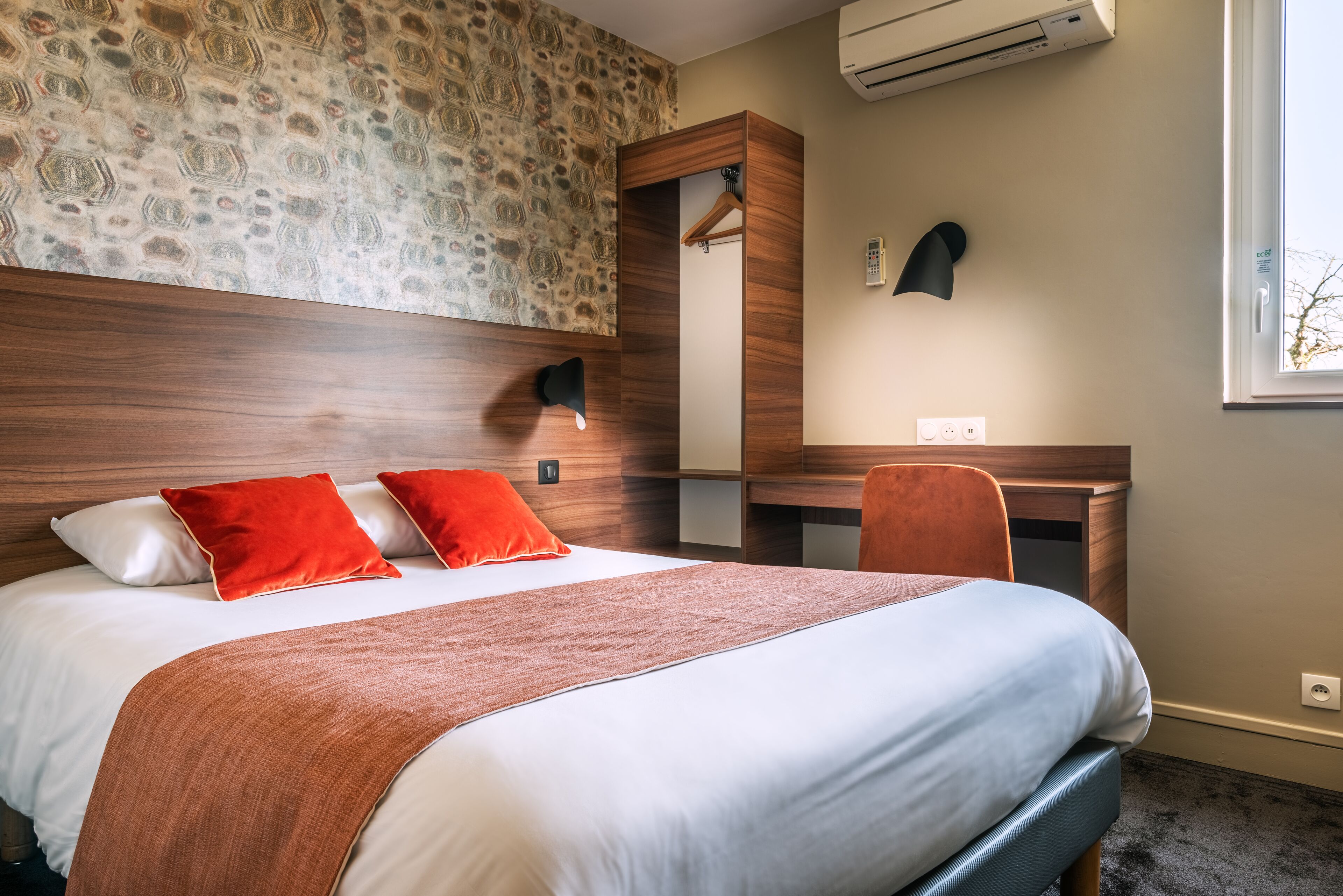 premium bedding, individually furnished, desk, laptop workspace