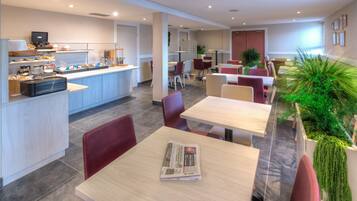 Daily buffet breakfast (EUR 11.50 per person)