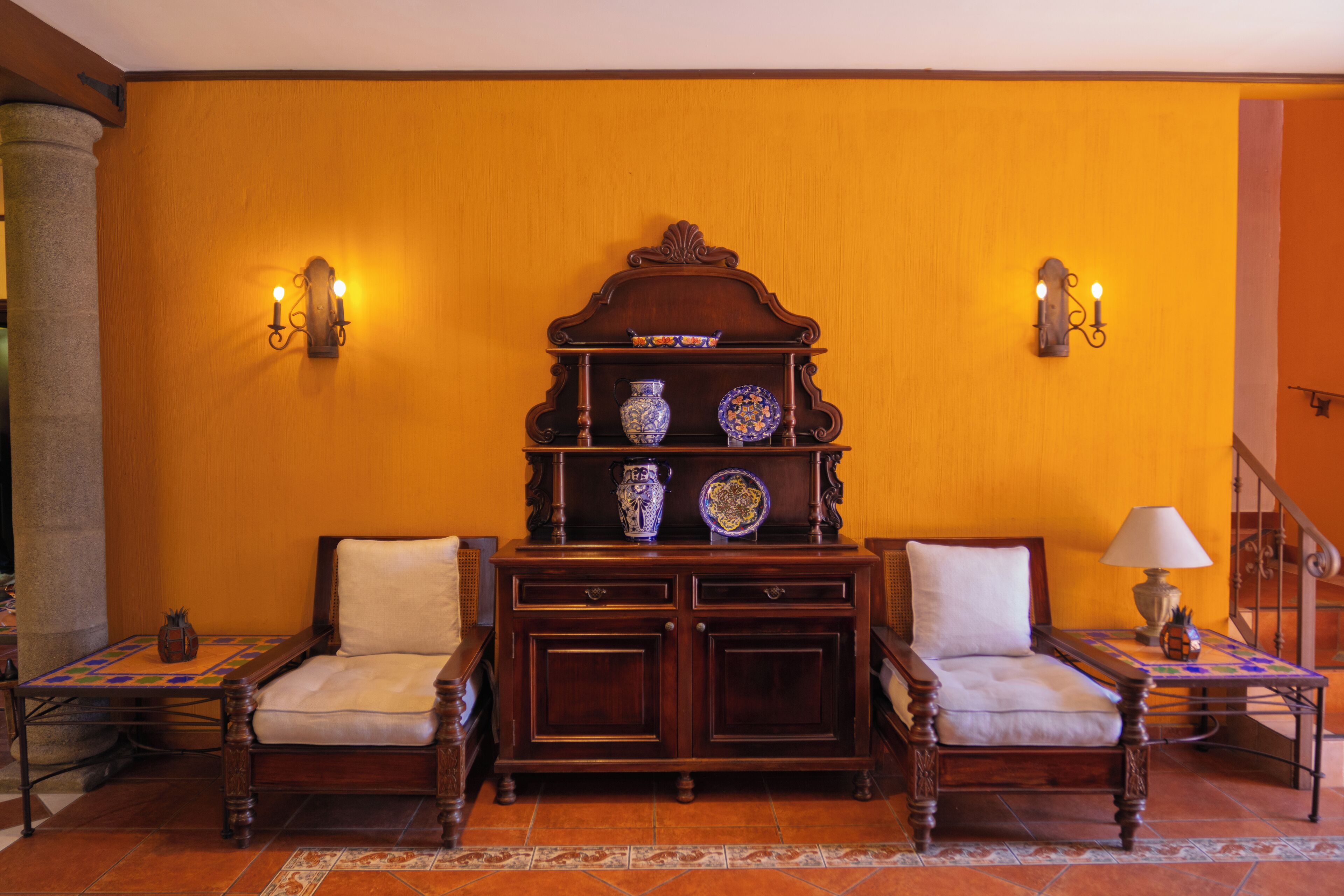 standard single room | living area | plasma tv