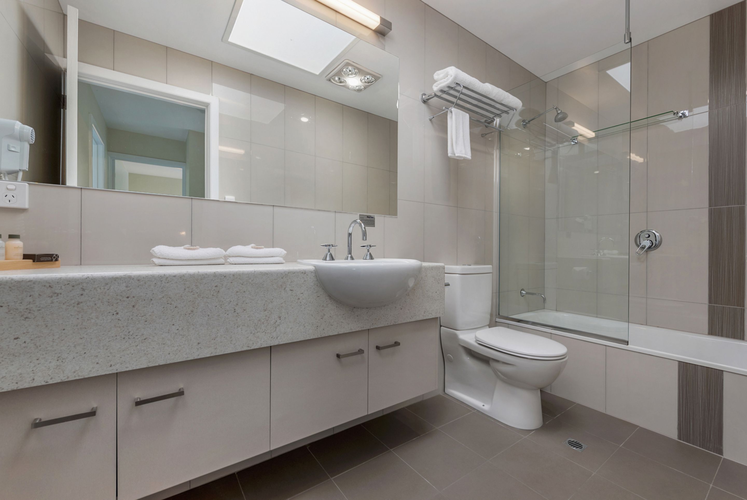 Bay View Villas — image 10