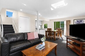 Executive-Apartment, 2 Schlafzimmer | Wohnbereich