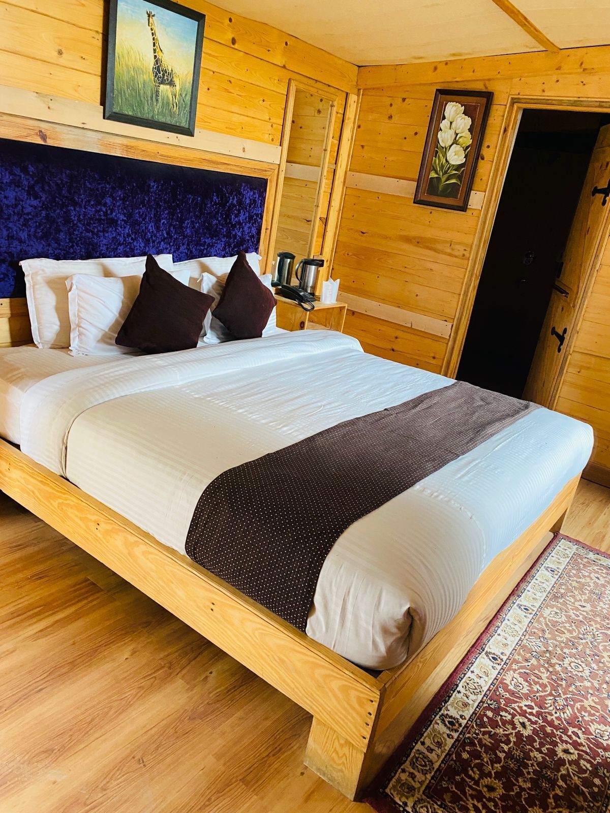 Pine Cottage Twin Room with Two Large Double Beds | In-room safe, desk, soundproofing, iron/ironing board