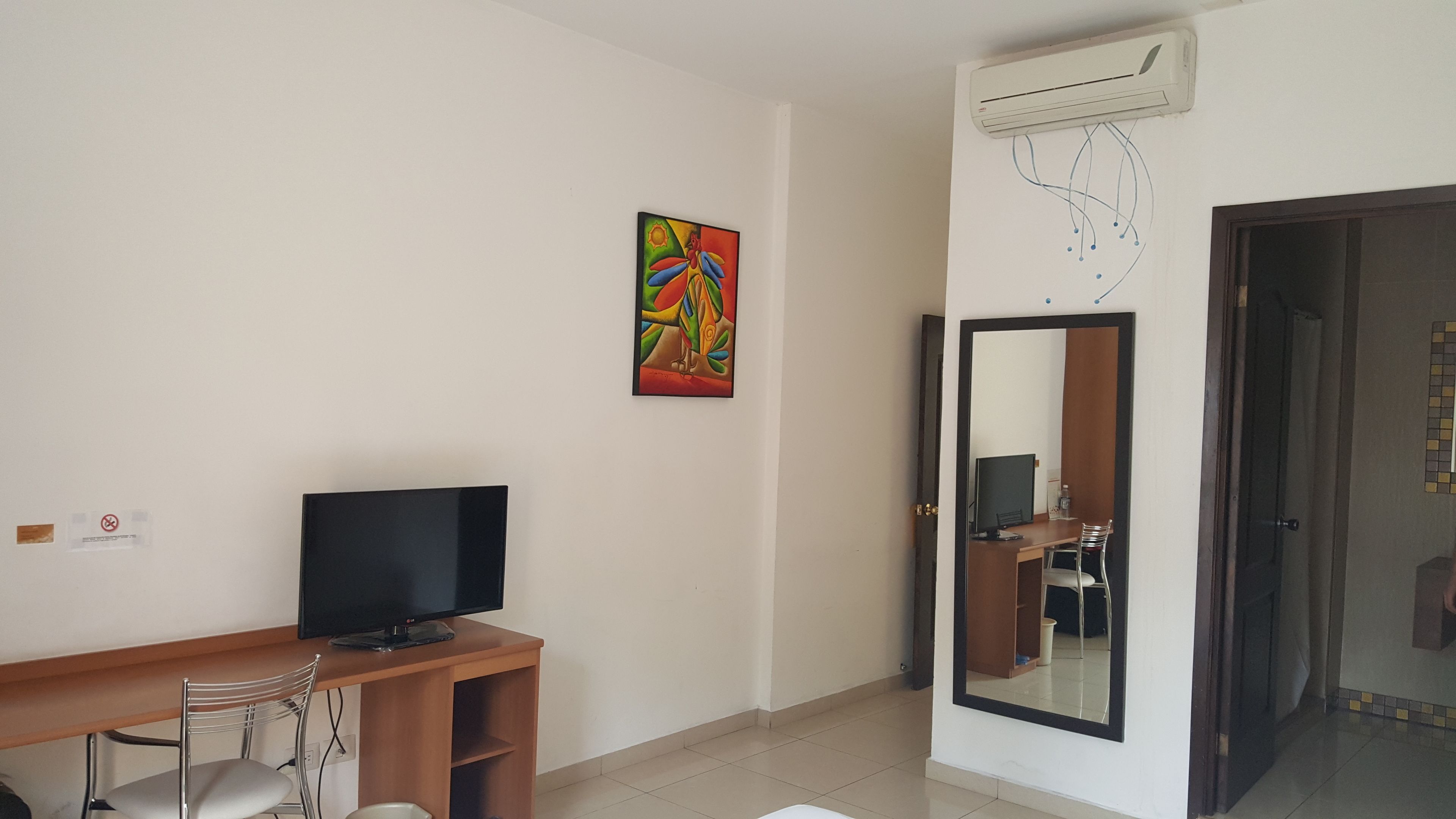 standard double room, non smoking | in-room safe, individually decorated, desk, rollaway beds