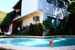 Udendørs pool