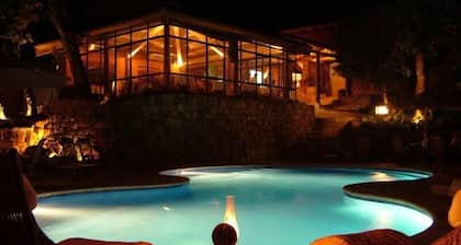 Los Almendros De San Lorenzo