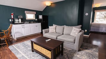 Birchwood Suite | 高級寢具、熨斗/熨衫板、免費 Wi-Fi、床單