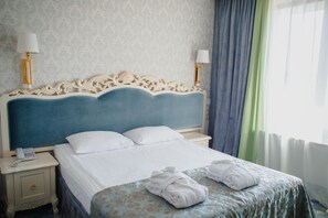 Superior Double or Twin Room | Desk, laptop workspace, free WiFi, bed sheets -  Olympic Hotel (Kyiv)