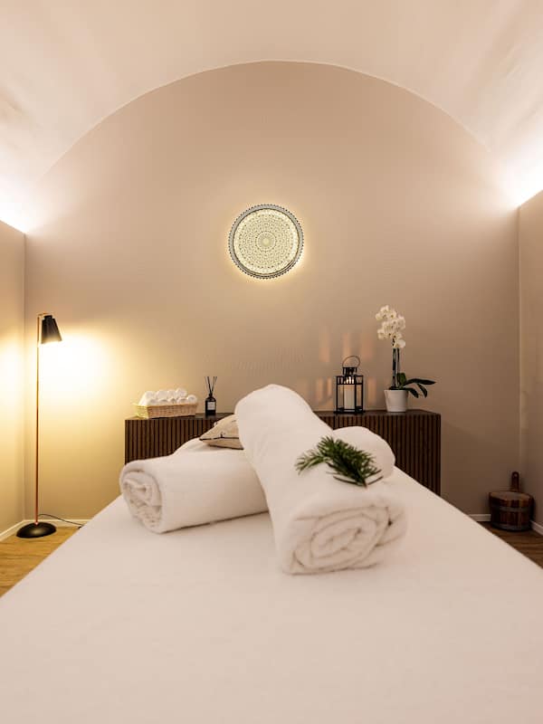 Sauna, steam room, body treatments, aromatherapy, massages